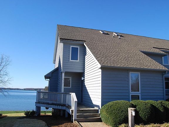 3rd image of 252 Blarney Stone Ct #252