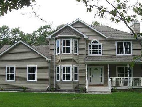 3rd image of 1 Calverly Ln