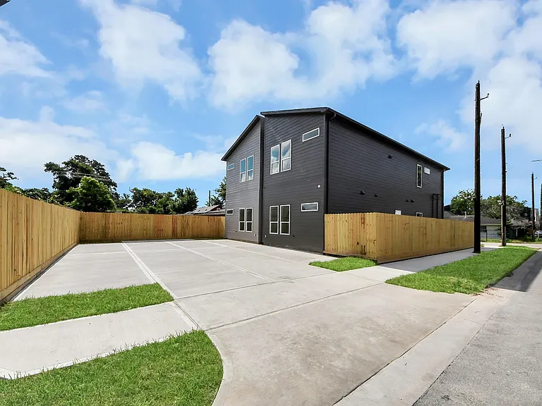 4607 Gunter St #A — Photo 35