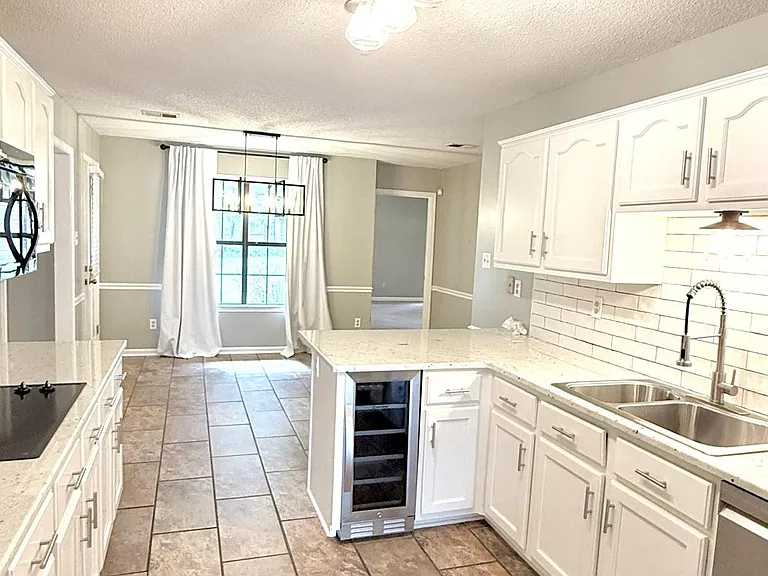 5008 Hare Crossing Cv — Photo 11