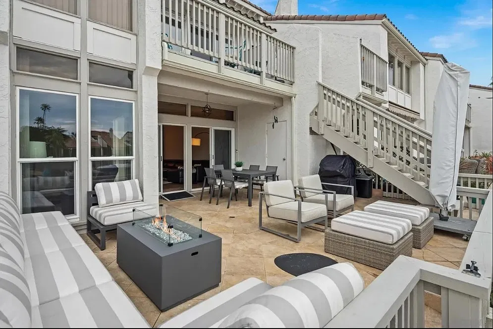 2 bed, 1650 sqft, $6,995 — Photo 2