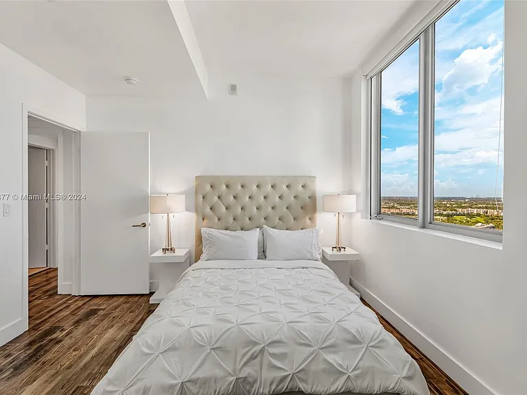 2600 E Hallandale Beach Blvd #T3302 — Photo 19