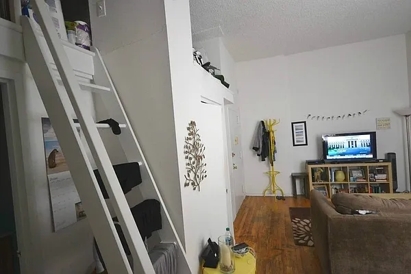 Rented by Bold New York | media 9