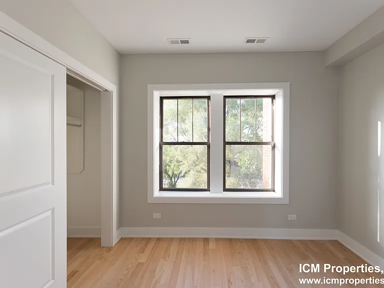 2922 W Logan Blvd #3 — Photo 8