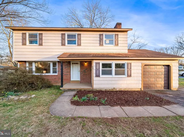 8811 Cather Ave, Manassas, VA 20110