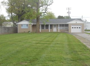 107 N Grove St, Odon, IN 47562