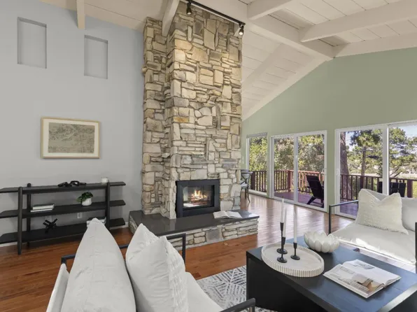 710 Woodcrest Ln, Monterey, CA 93940