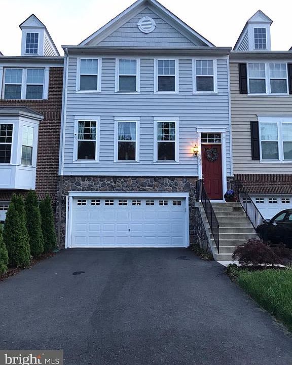 1st image of 1703 Granville Ct