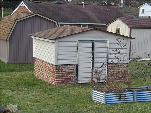 3rd image of 306 Wyoming Ave