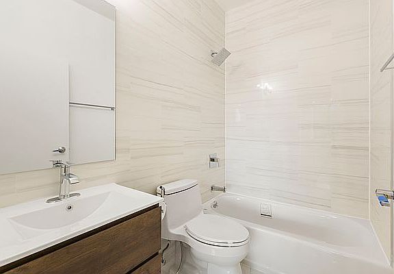 5th image of 62 W 62nd St APT 4F