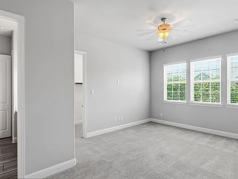 5518 Liberty Dr — Photo 16