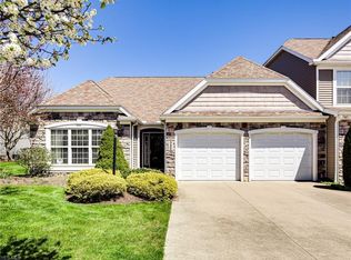 3426 River Rock Dr #88, Cuyahoga Falls, OH 44223