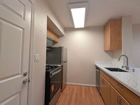 2nd image of 1435 India St Unit 205