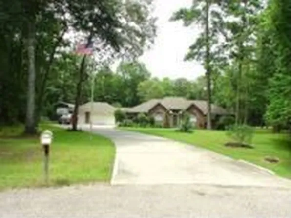 21 E Forest Ct, Conroe, TX 77384