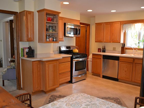 3rd image of 23 Harrison Ave