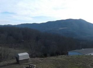 130 Huckleberry Dr, Pennington Gap, VA 24277