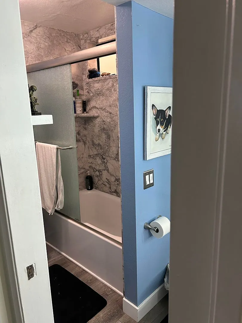 Beach Close 1bed/1bath Condo w/ Pool & Hot Tub & Secure Subterranean Parking — Photo 4