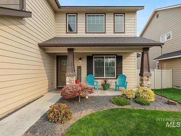 Covered porch and entry. Fully fenced backyard with gates on both sides of the house.