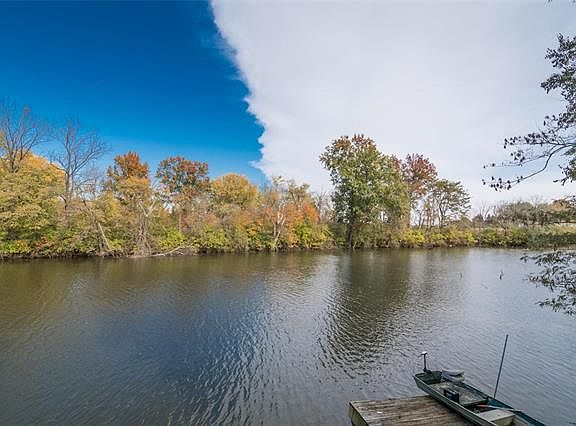 5th image of 5220 Lakeview Dr