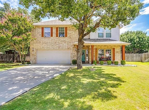 2nd image of 705 Twin Oaks Ct
