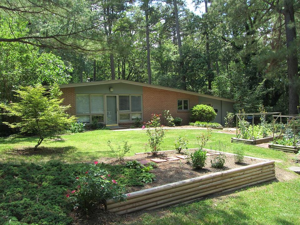 1st image of 2027 Bivins St