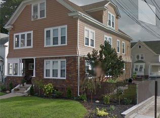 116 Auburn St, Cranston, RI 02910