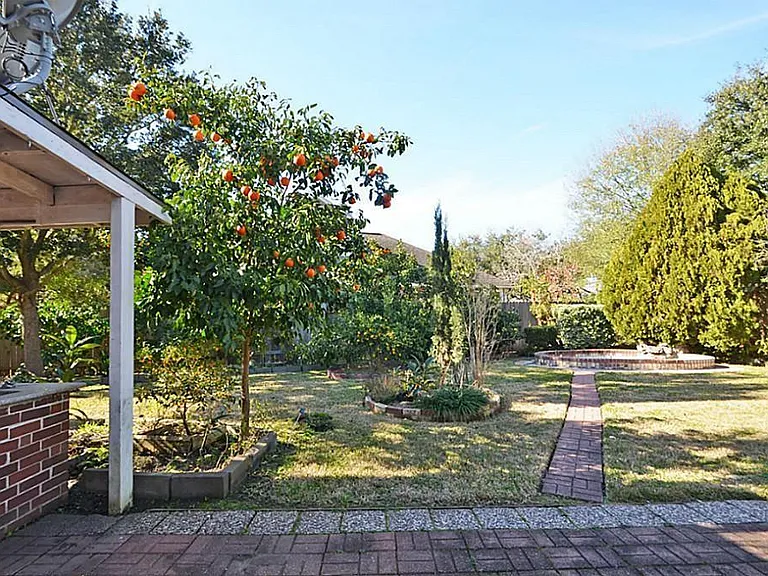 12110 Laurel Ct — Photo 39