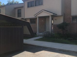 3853 Old Creek Rd, Troy, MI 48084