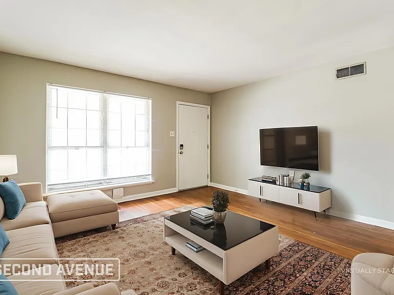 8110 Alvin Ln — Photo 3