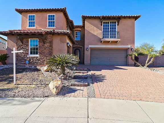 2nd image of 18477 W Sunnyslope Ln
