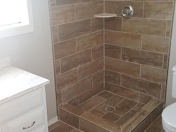 Second bathroom.