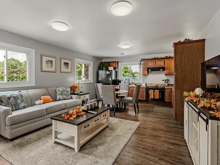 Rosedale Apartments — Photo 7