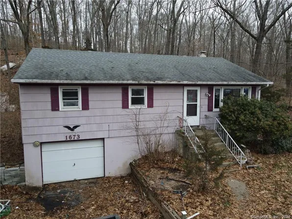 1673 Route 85, Montville, CT 06370