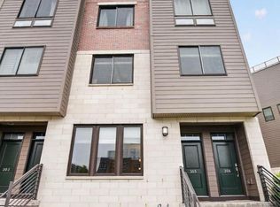 305 Lakeview Ct Building 300, King Of Prussia, PA 19406