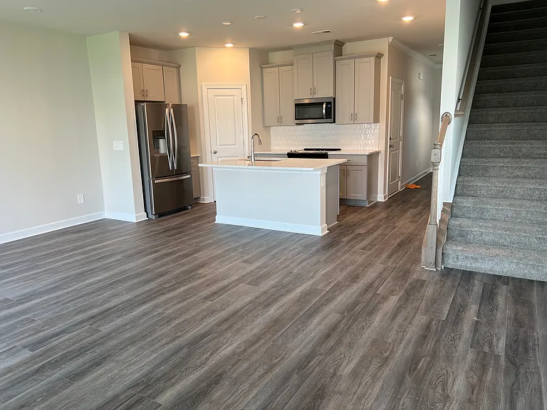 3643 Backwater St — Photo 9