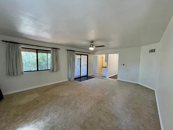 3rd image of 25136 Hereford Dr