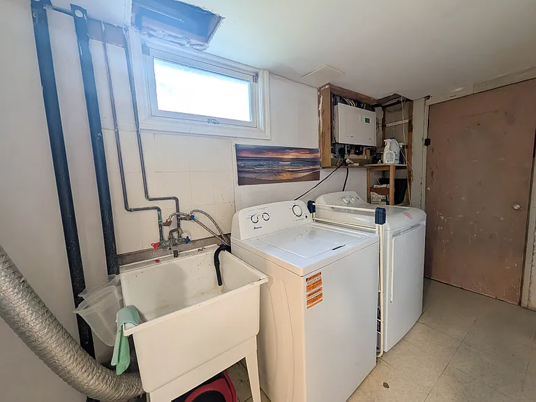 105 Tupper Dr — Photo 27