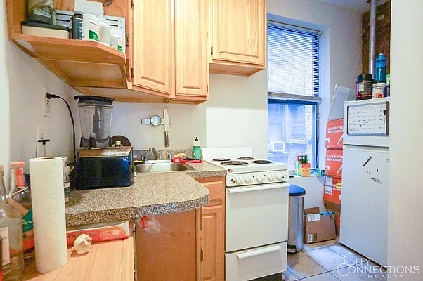 Rented by City Connections Realty | media 36