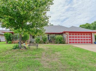1825 Shelly Ct, Moore, OK 73160