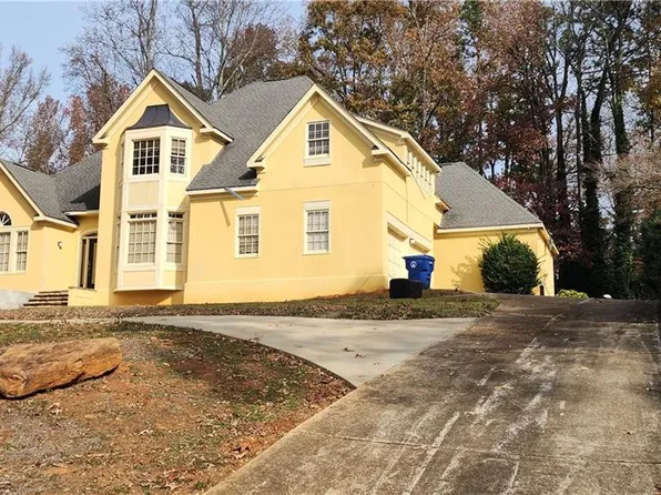 1040 Henry Ter, Lawrenceville, GA 30046