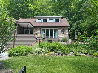 1333 Hidden Valley Rd, Burlington, ON L7P0T5