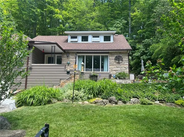 1333 Hidden Valley Rd, Burlington, ON L7P 0T5