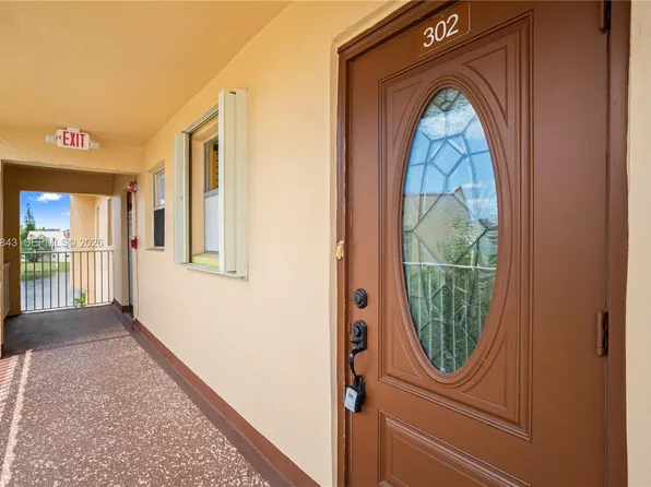 2811 N Pine Island Rd APT 302, Sunrise, FL 33322