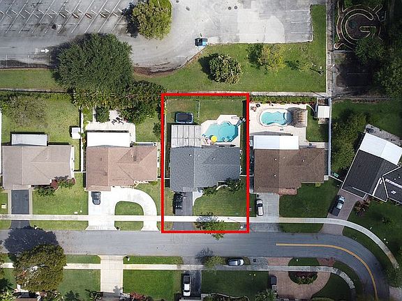 2nd image of 11529 SW 51st St