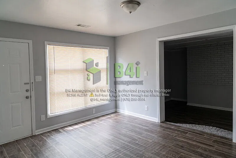 3 bed, 1.0 bath, 1000 sqft, $1,315 — Photo 3