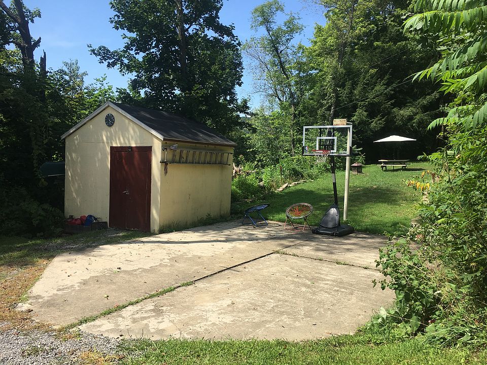 1st image of 35 Grove Ave