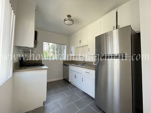 5th image of 5881 Saturn St APT 8