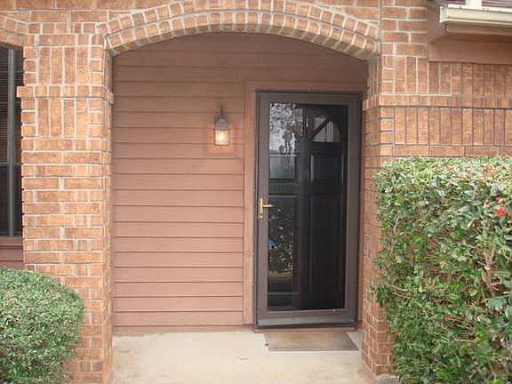 2nd image of 1631 Piedmont Pl