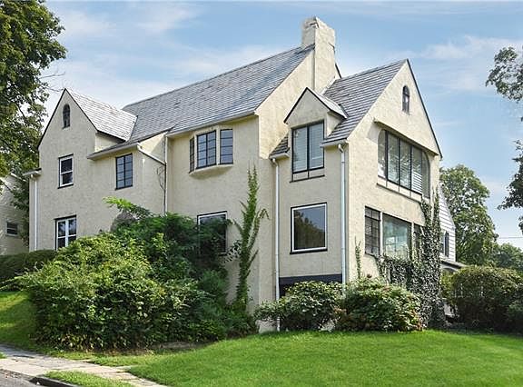 3rd image of 20 Abbey Pl