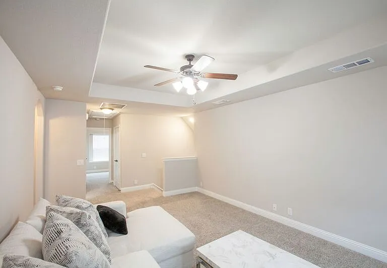 1501 Laurence Ln — Photo 21